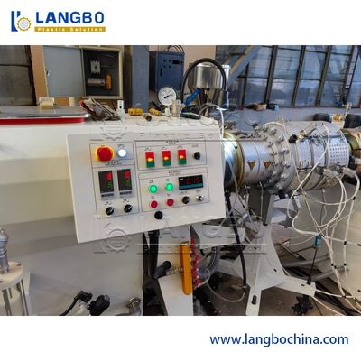 PVC-Rohr-Produktionslinie mit Parallel-Twin-Schrauben-Extrusion und präzises Schneiden