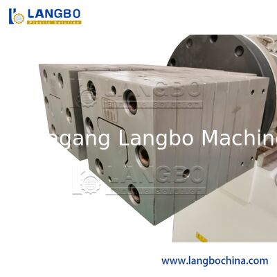 Konische Zwillingsschraubenextruder-PVC-Kabel-Rumpf-Profil-Leitung-Kanal-Profil-Extrusionsmaschine