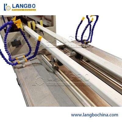 PVC-Kabelkanal-Stanzmaschine PVC-Kabelkanal-Schlitzmaschine