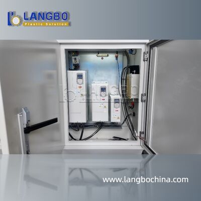 PVC-Profil-Extrusionslinie. Feine Kontrolle geeignet für verschiedene Anwendungen