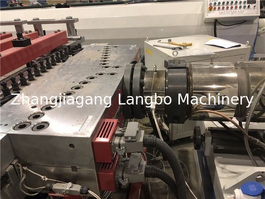 Plastik-pp.-PET WPC Kruste PVC-Schaum-Brett-Verdrängungs-Linie/Herstellungs-Maschine/Fertigungsstraße