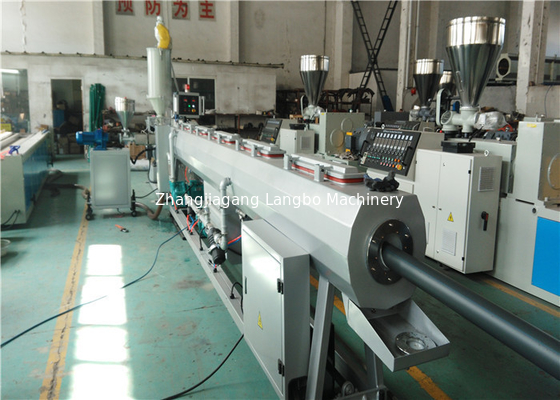 CPVC PVC-Rohr-Extruder 75 - 250mm Kunststoffrohr-Fertigungsstraße