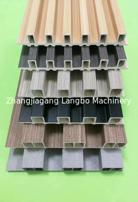 Automatische Konische Zwillingschraubenausdrüser Kunststoff WPC PVC Deckenplatte Sperrholzplatte/Fensterprofil/Türrahmenmachung Extrusionsmaschine/Produktionslinie