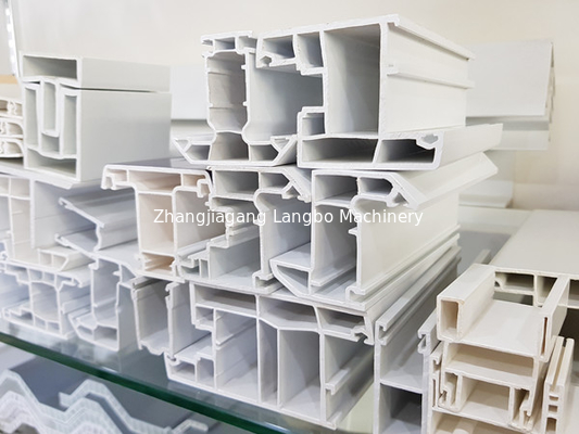 Optimierte Extrusionsmaschine für komplexe PVC-Fenstergeometrien